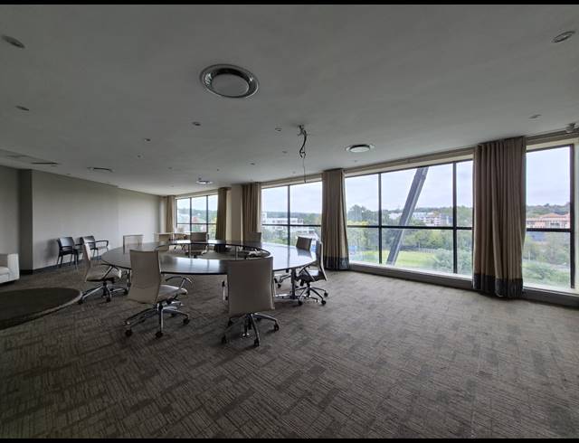 98M² OFFICE TO LET IN SUNNINGHILL